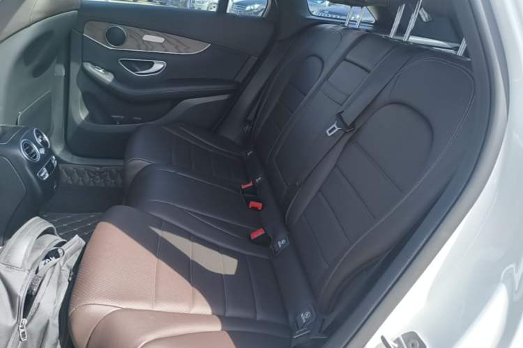 Used Mercedes-Benz GLC 2022 Facelift GLC 260 L 4MATIC Luxury Edition Left Rear Seat