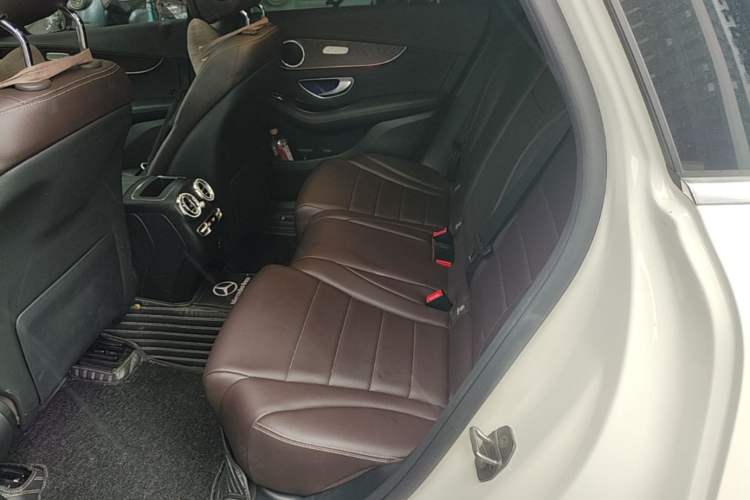 Used Mercedes-Benz GLC 2022 GLC 300 L 4MATIC Dynamic Edition Prestige Model Left Rear Seat
