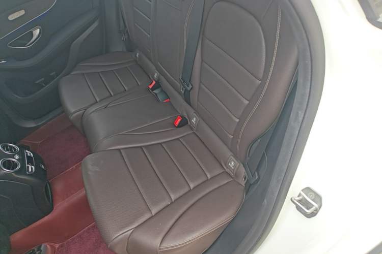 Used Mercedes-Benz GLC 2022 Second Facelift GLC 260 L 4MATIC Luxury Edition Left Rear Seat