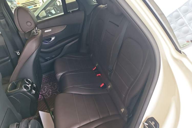 Used Mercedes-Benz GLC 2022 GLC 300 L 4MATIC Dynamic Edition Prestige Model Left Rear Seat