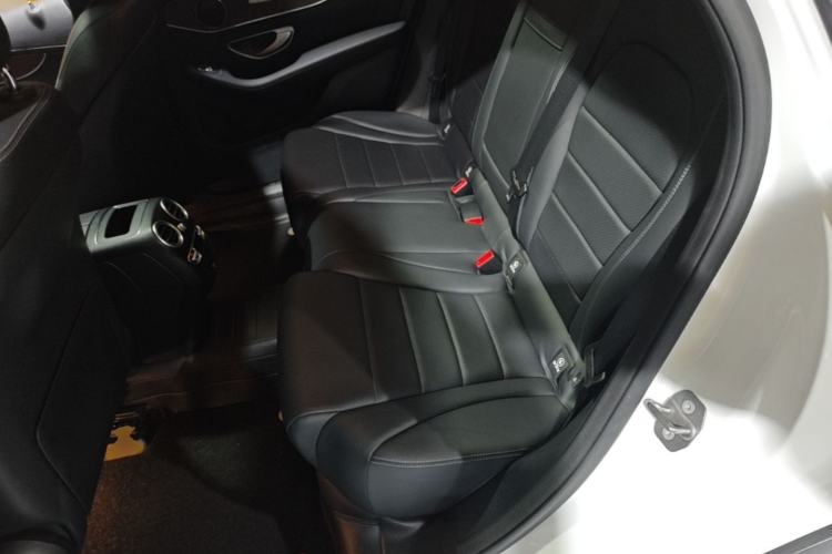 Used Mercedes-Benz GLC 2022 Second Facelift GLC 260 L 4MATIC Luxury Edition Left Rear Seat
