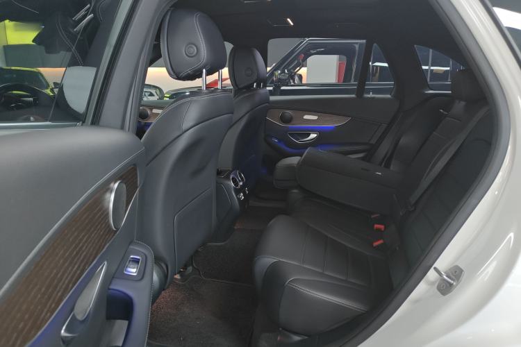 Used Mercedes-Benz GLC 2022 Refreshed GLC 300 L 4MATIC Dynamic Edition Prestige Version Left Rear Seat
