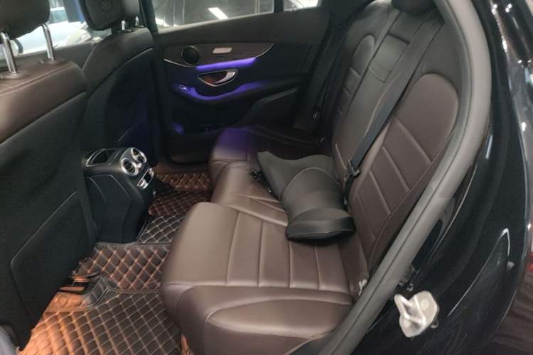 Used Mercedes-Benz GLC 2022 GLC 300 L 4MATIC Dynamic Edition Prestige Model Left Rear Seat