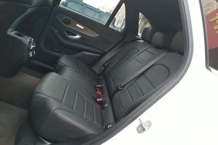 Used Mercedes-Benz GLC 2022 Facelifted GLC 300 L 4MATIC Luxury Edition Left Rear Seat