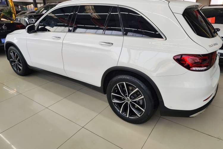 Used Mercedes-Benz GLC 2022 GLC 260 L 4MATIC Luxury Model Left Side