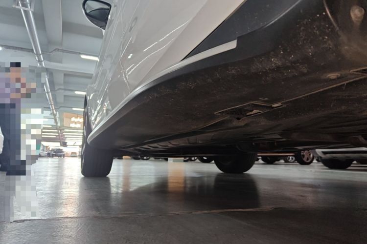 Used Mercedes-Benz GLC 2022 Second Facelift GLC 260 L 4MATIC Dynamic Edition Left Side Sill