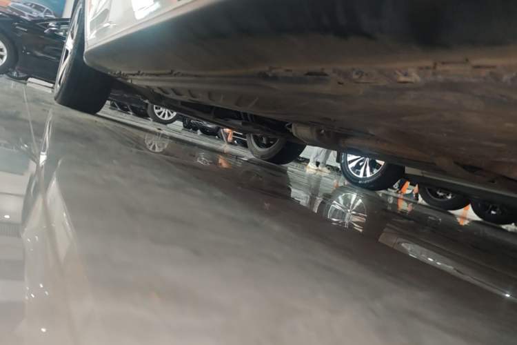 Used Mercedes-Benz GLC 2022 Refreshed GLC 300 L 4MATIC Dynamic Edition Prestige Version Left Side Sill
