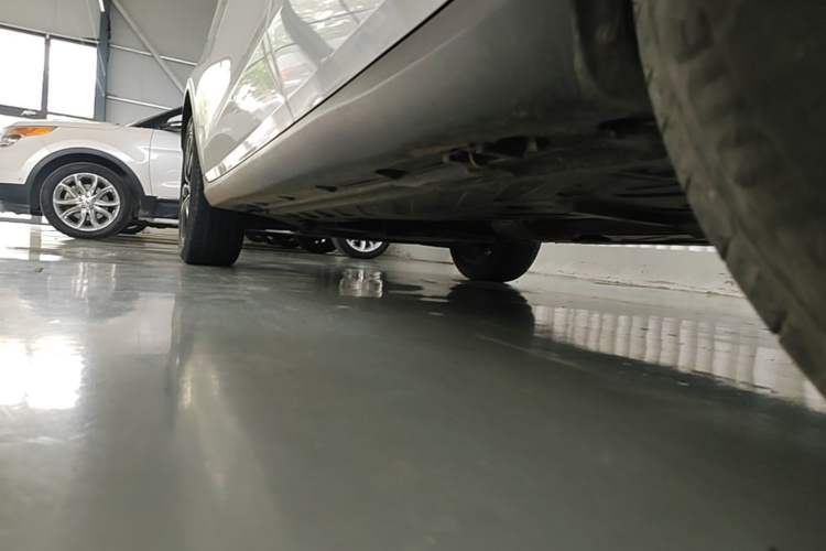 Used Mercedes-Benz GLC 2022 GLC 260 L 4MATIC Luxury Model Left Side Sill