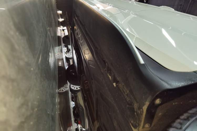 Used Mercedes-Benz GLC 2022 Refreshed GLC 300 L 4MATIC Dynamic Edition Prestige Version Left Side Sill