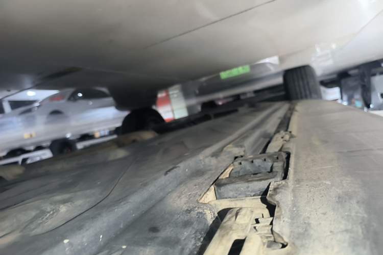Used Mercedes-Benz GLC 2022 GLC 260 L 4MATIC Dynamic Edition Left Side Sill