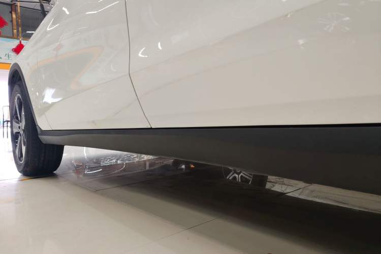 Used Mercedes-Benz GLC 2022 Facelifted GLC 260 L 4MATIC Dynamic Edition Left Side Sill