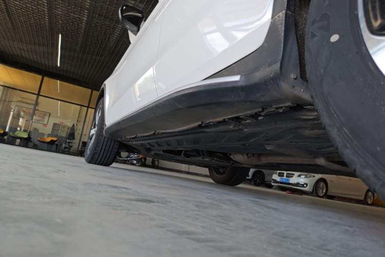 Used Mercedes-Benz GLC 2022 Facelifted GLC 260 L 4MATIC Dynamic Edition Left Side Sill