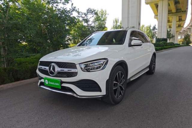 Ojetý Mercedes-Benz GLC 2022 Refreshed GLC 300 L 4MATIC Dynamic Edition