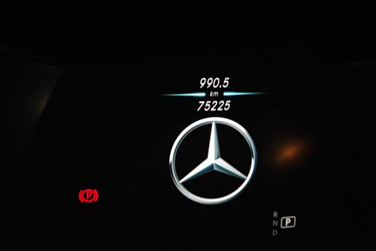 Used Mercedes-Benz GLC 2022 Refreshed GLC 300 L 4MATIC Dynamic Edition Odometer Close Up