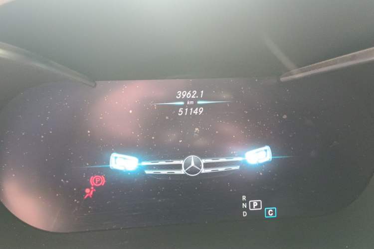 Used Mercedes-Benz GLC 2022 GLC 300 L 4MATIC Dynamic Model Odometer Close Up
