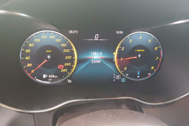 Used Mercedes-Benz GLC 2022 Refreshed GLC 300 L 4MATIC Dynamic Edition Prestige Version Odometer Close Up