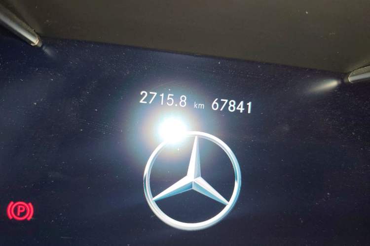 Used Mercedes-Benz GLC 2022 GLC 300 L 4MATIC Dynamic Edition Prestige Model Odometer Close Up