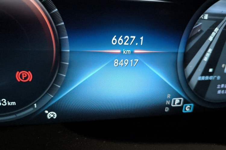 Used Mercedes-Benz GLC 2022 Refreshed GLC 300 L 4MATIC Dynamic Edition Prestige Version Odometer Close Up