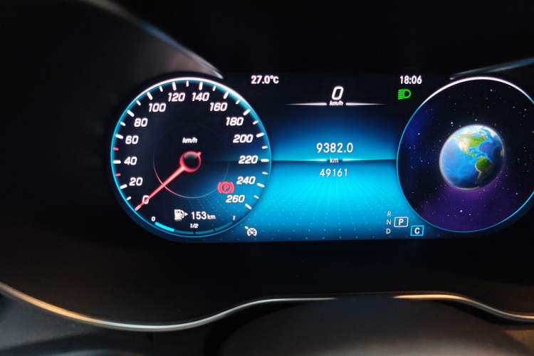 Used Mercedes-Benz GLC 2022 Facelifted GLC 260 L 4MATIC Dynamic Edition Odometer Close Up