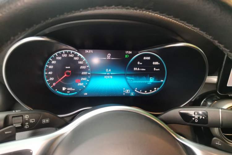 Used Mercedes-Benz GLC 2022 Refreshed GLC 260 L 4MATIC Dynamic Edition Odometer Close Up