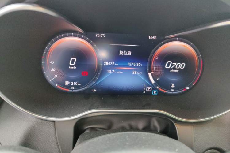 Used Mercedes-Benz GLC 2022 Facelifted GLC 260 L 4MATIC Dynamic Edition Odometer Close Up