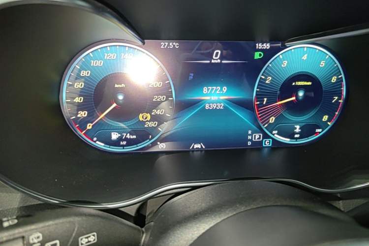 Used Mercedes-Benz GLC 2022 GLC 300 L 4MATIC Dynamic Model Odometer Close Up