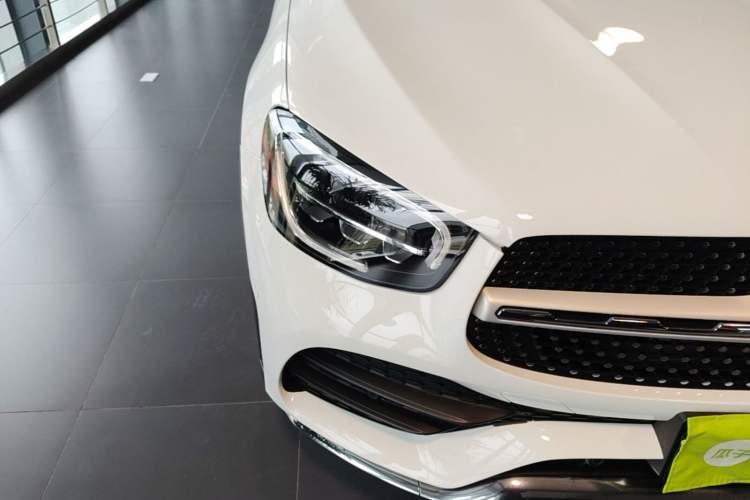 Used Mercedes-Benz GLC 2022 Second Facelift GLC 260 L 4MATIC Luxury Edition Right Front Headlight