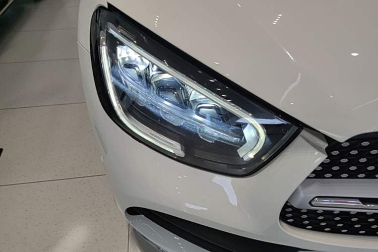 Used Mercedes-Benz GLC 2022 GLC 300 L 4MATIC Dynamic Model Right Front Headlight