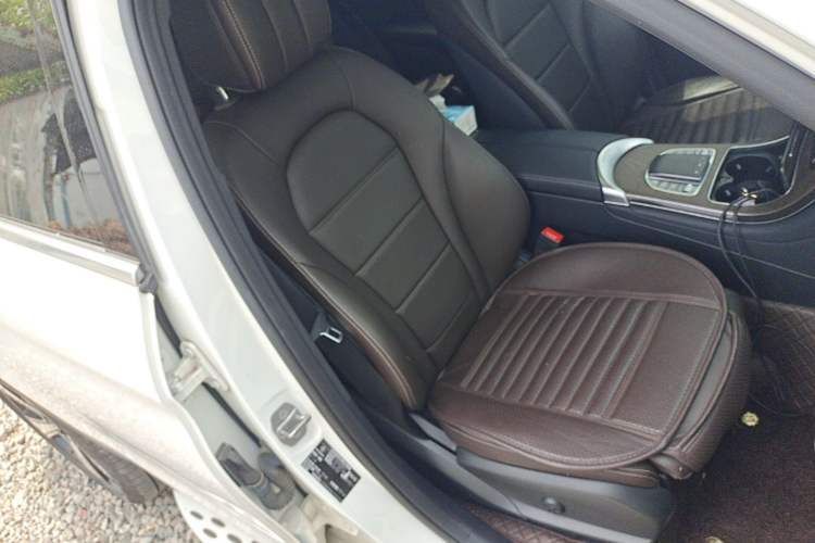 Used Mercedes-Benz GLC 2022 Refreshed GLC 300 L 4MATIC Dynamic Edition Prestige Version Right Front Seat