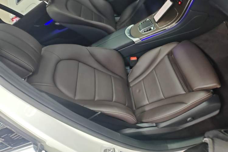 Used Mercedes-Benz GLC 2022 Refreshed GLC 300 L 4MATIC Dynamic Edition Prestige Version Right Front Seat