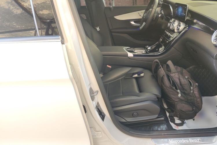 Used Mercedes-Benz GLC 2022 Facelifted GLC 260 L 4MATIC Dynamic Edition Right Front Seat