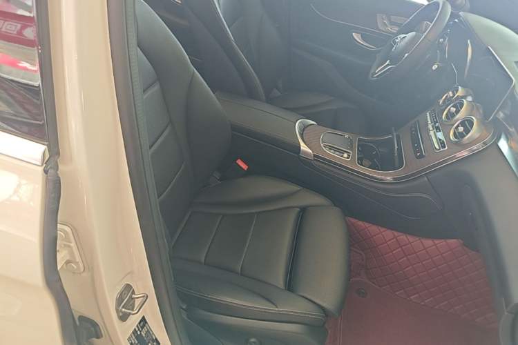 Used Mercedes-Benz GLC 2022 GLC 300 L 4MATIC Dynamic Edition Prestige Model Right Front Seat
