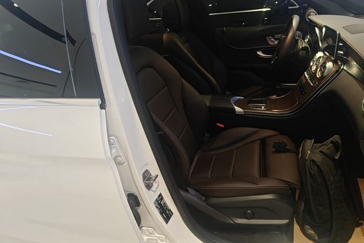 Used Mercedes-Benz GLC 2022 Refreshed GLC 300 L 4MATIC Dynamic Edition Prestige Version Right Front Seat