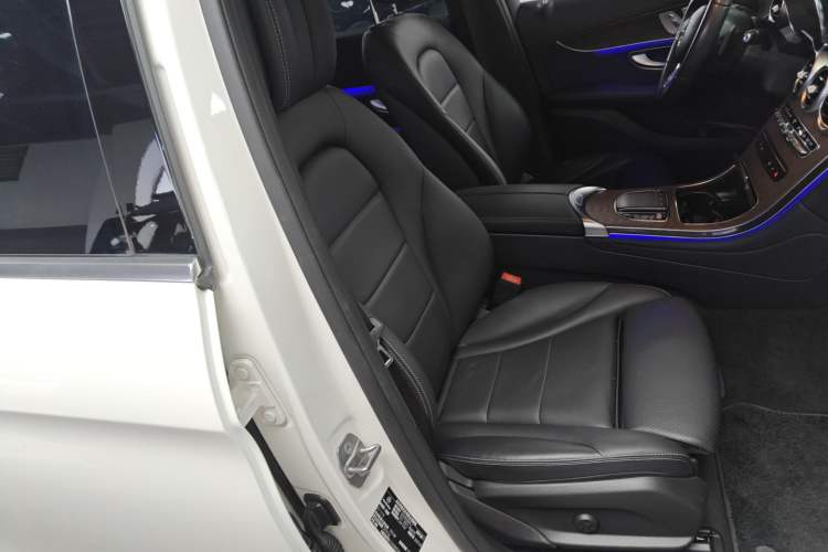 Used Mercedes-Benz GLC 2022 Refreshed GLC 300 L 4MATIC Dynamic Edition Prestige Version Right Front Seat