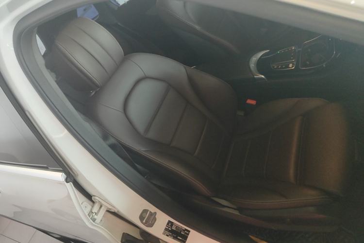 Used Mercedes-Benz GLC 2022 Facelifted GLC 260 L 4MATIC Dynamic Edition Right Front Seat