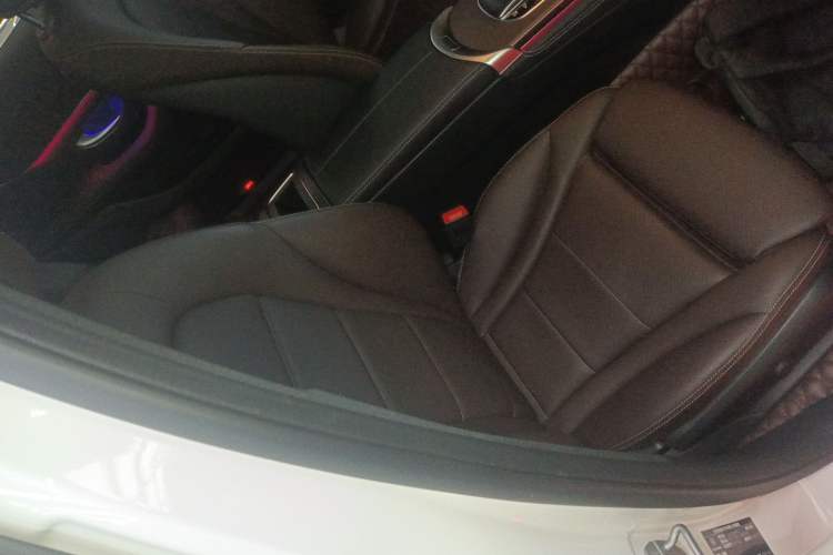 Used Mercedes-Benz GLC 2022 GLC 300 L 4MATIC Dynamic Edition Prestige Model Right Front Seat