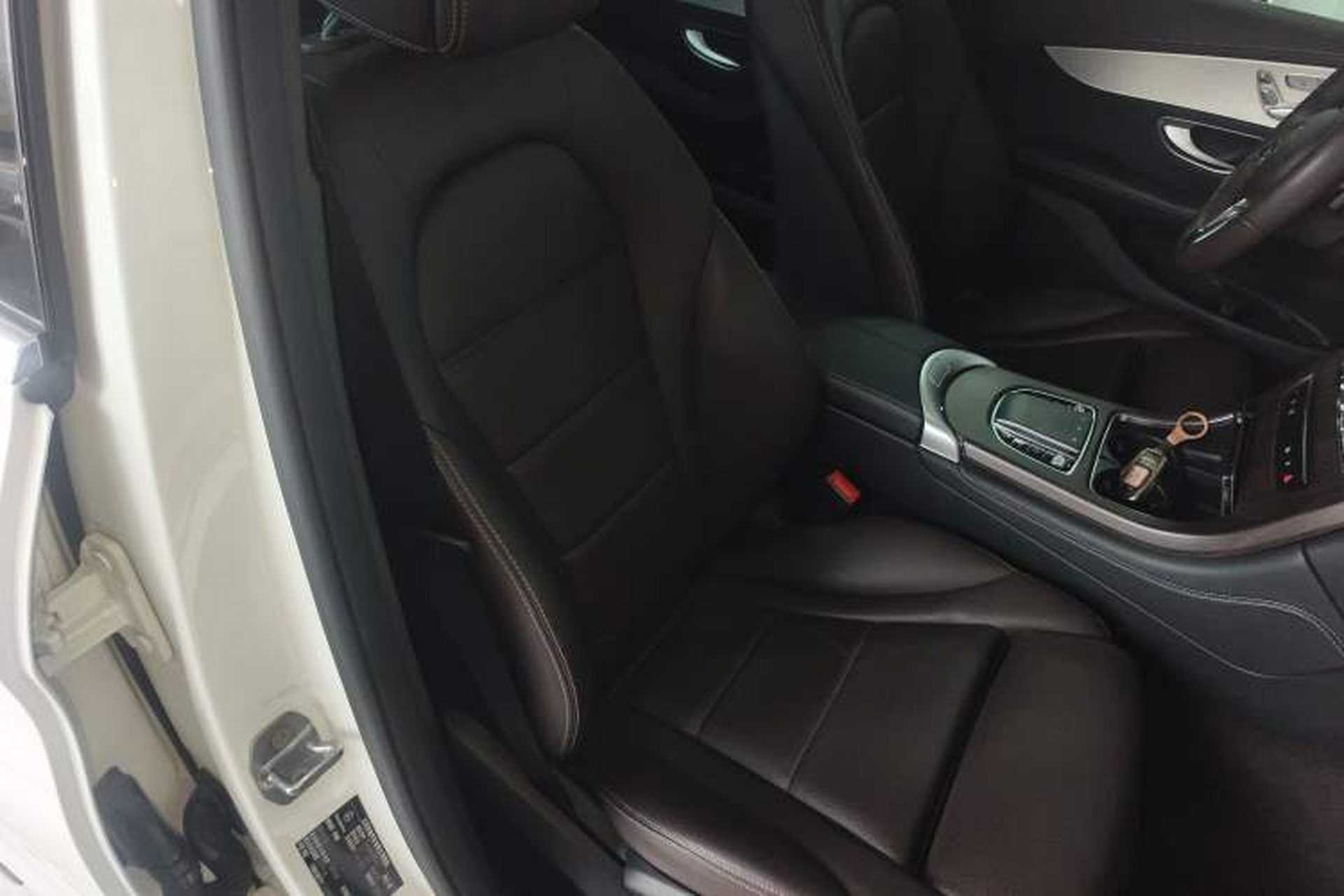 Used Mercedes-Benz GLC 2022 Facelifted GLC 260 L 4MATIC Dynamic Edition Right Front Seat