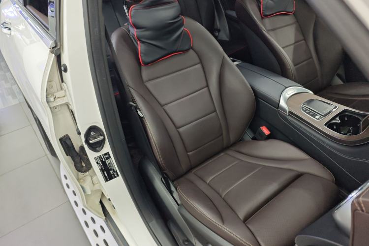 Used Mercedes-Benz GLC 2022 Refreshed GLC 300 L 4MATIC Dynamic Edition Right Front Seat
