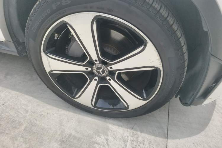 Used Mercedes-Benz GLC 2022 GLC 300 L 4MATIC Dynamic Edition Prestige Model Right Front Wheel Hub