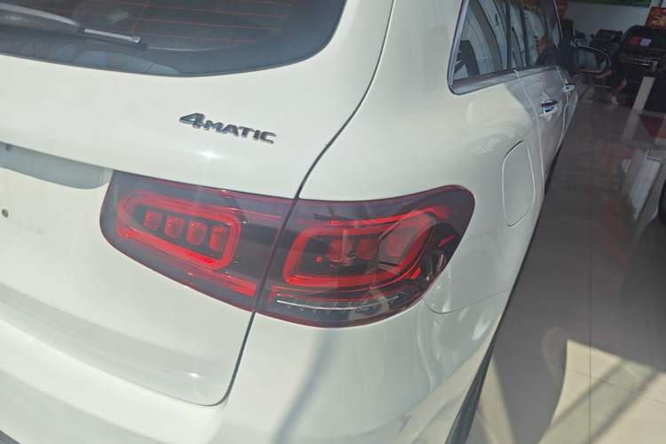 Used Mercedes-Benz GLC 2022 Facelift GLC 260 L 4MATIC Luxury Edition Right Rear Taillight