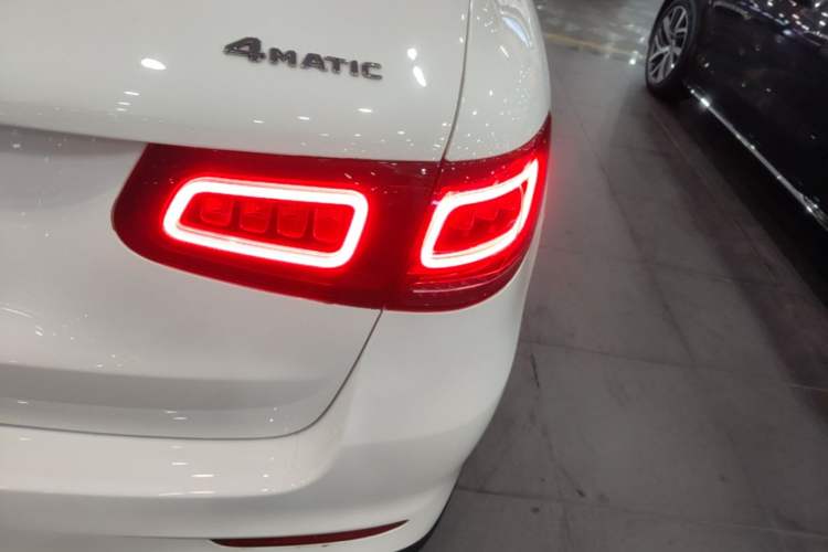 Used Mercedes-Benz GLC 2022 Refreshed GLC 300 L 4MATIC Dynamic Edition Prestige Version Right Rear Taillight