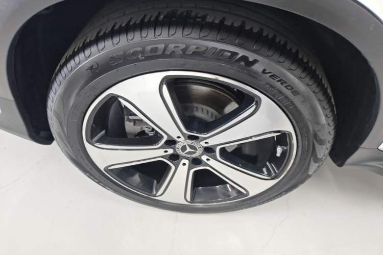 Used Mercedes-Benz GLC 2022 Refreshed GLC 300 L 4MATIC Dynamic Edition Prestige Version Right Rear Wheel Hub