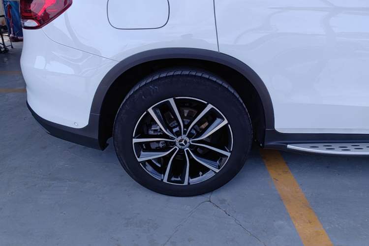 Used Mercedes-Benz GLC 2022 GLC 300 L 4MATIC Dynamic Model Right Rear Wheel Hub