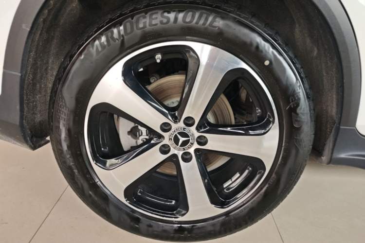 Used Mercedes-Benz GLC 2022 Facelifted GLC 260 L 4MATIC Dynamic Edition Right Rear Wheel Hub