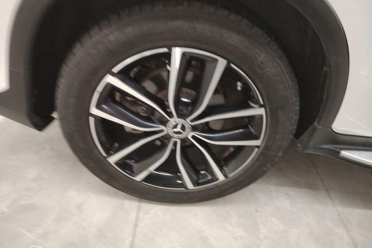 Used Mercedes-Benz GLC 2022 GLC 300 L 4MATIC Dynamic Model Right Rear Wheel Hub