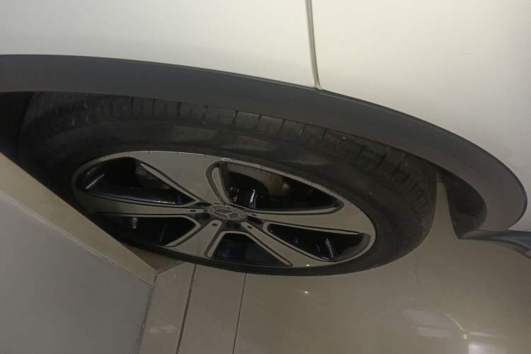Used Mercedes-Benz GLC 2022 GLC 300 L 4MATIC Dynamic Edition Prestige Model Right Rear Wheel Hub