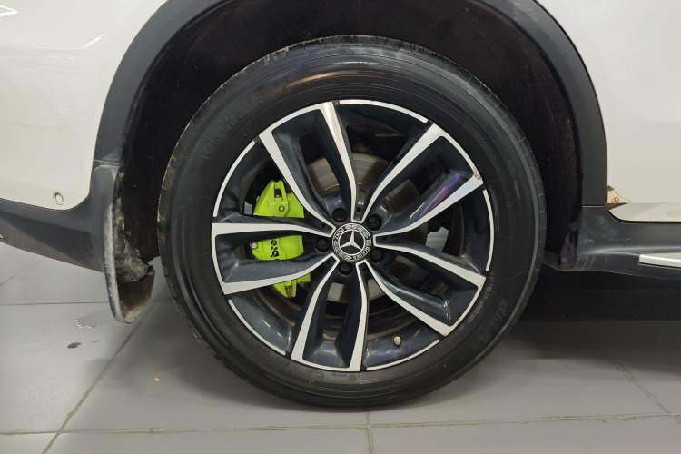 Used Mercedes-Benz GLC 2022 Refreshed GLC 300 L 4MATIC Dynamic Edition Right Rear Wheel Hub