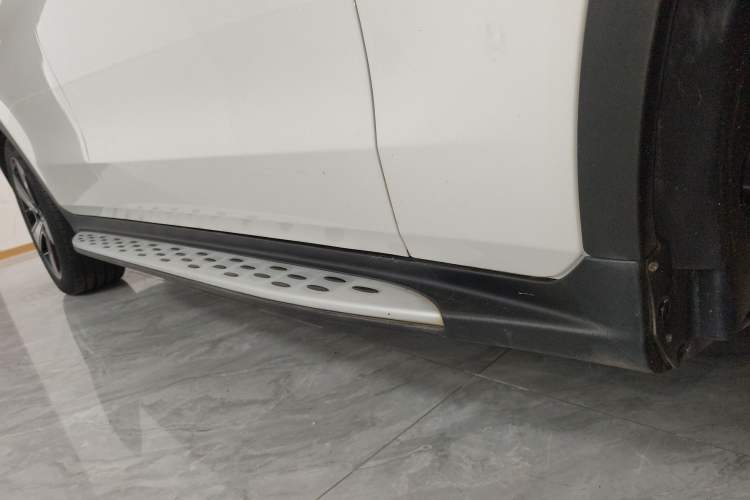 Used Mercedes-Benz GLC 2022 Refreshed GLC 300 L 4MATIC Dynamic Edition Prestige Version Right Side Sill