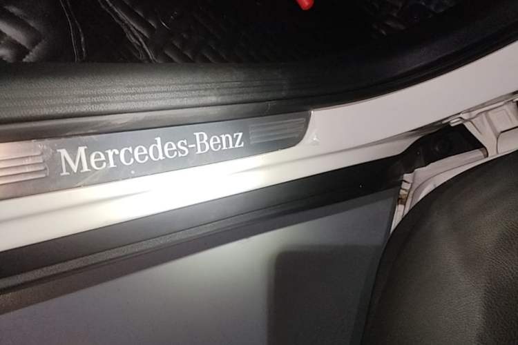 Used Mercedes-Benz GLC 2022 Second Facelift GLC 260 L 4MATIC Dynamic Edition Right Side Sill