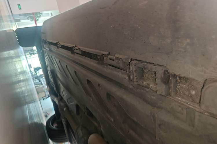 Used Mercedes-Benz GLC 2022 Refreshed GLC 300 L 4MATIC Dynamic Edition Prestige Version Right Side Sill